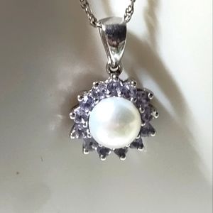 Vantel pearl necklace